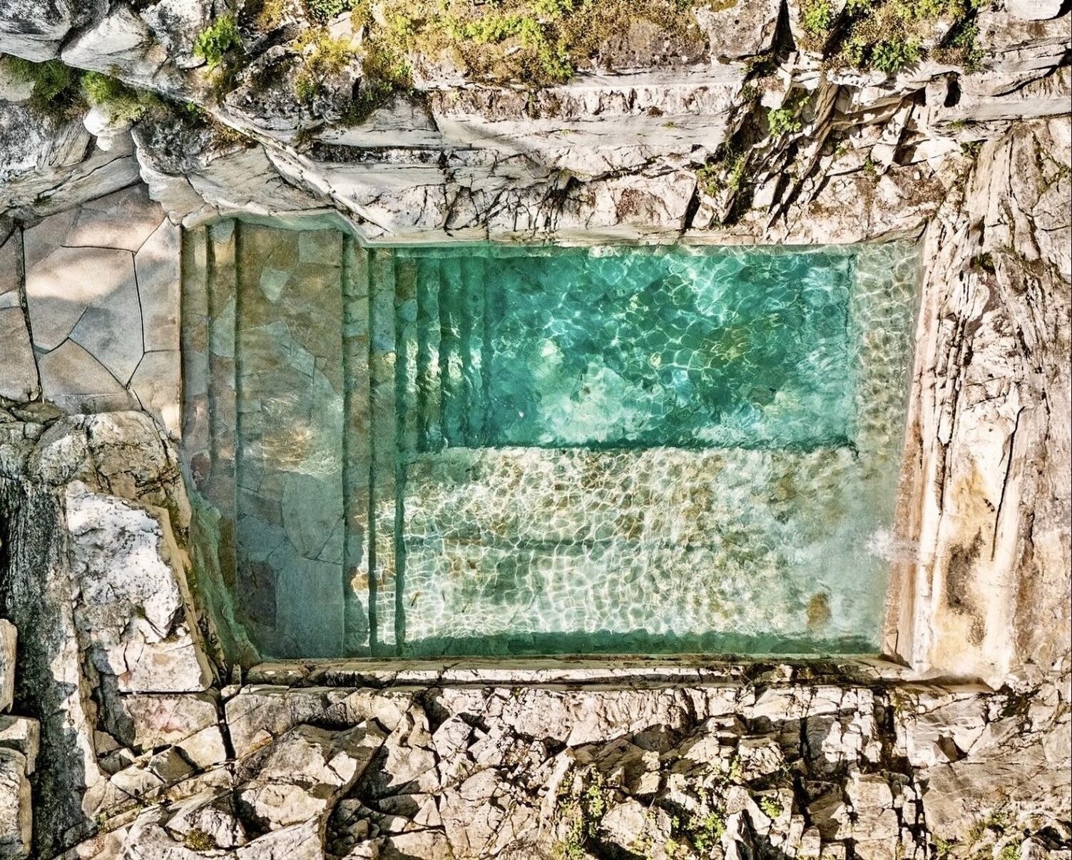 Water Architecture: The Poetics of the Pool