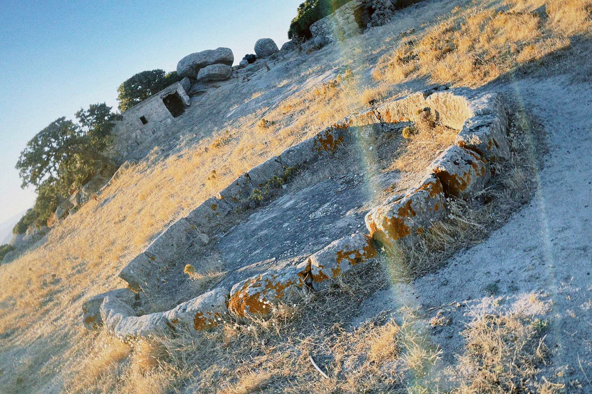 The Tinian Threshing Floor >>> Το Τηνιακό Αλώνι